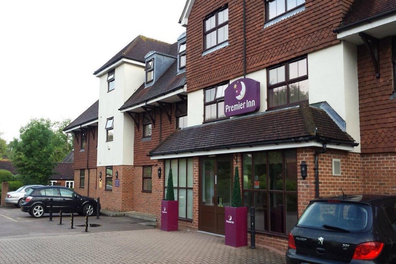 Premier Inn London Gatwick Airport South - London Road كرولي المظهر الخارجي الصورة